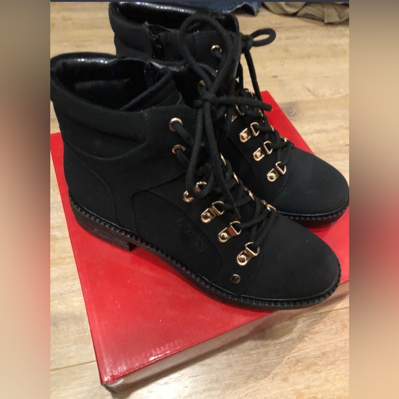 Guess boots Women - Picture 1 of 5